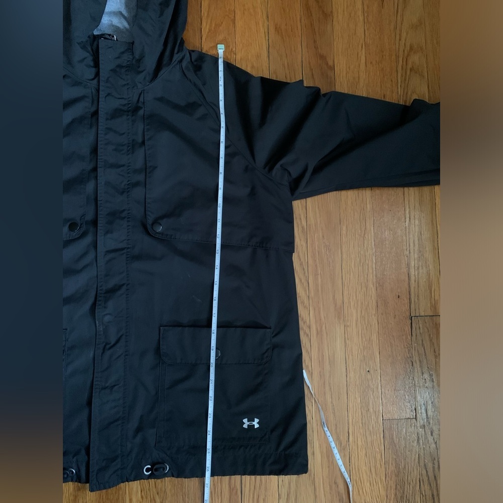 Under armour size XL lightweight hooded jacket - Picture 8 of 9